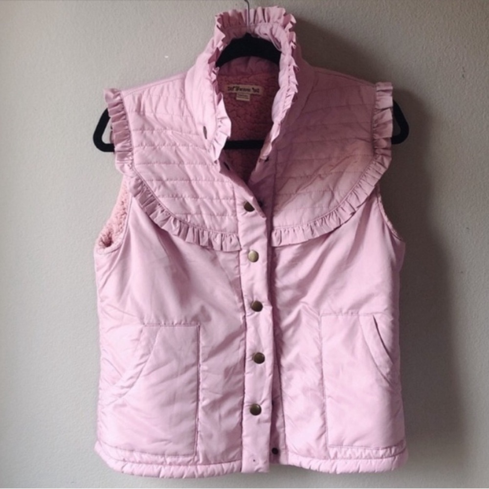 Feminine Pink Ruffle Trim Puff Vest
